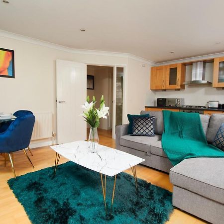 Exquisite Cambridge Abode - Sleeps 6 - Parking Appartement Buitenkant foto
