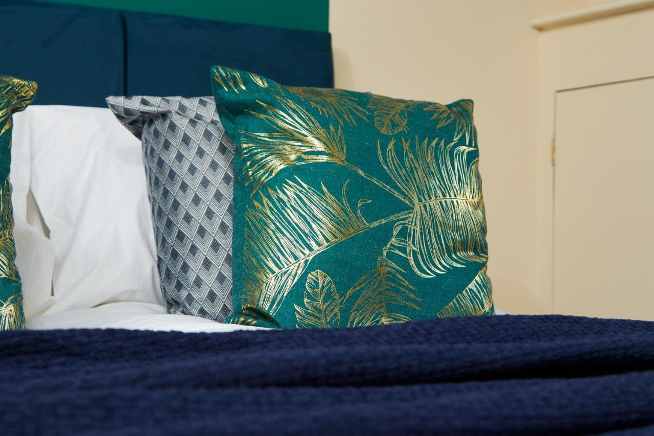 Exquisite Cambridge Abode - Sleeps 6 - Parking Appartement Buitenkant foto