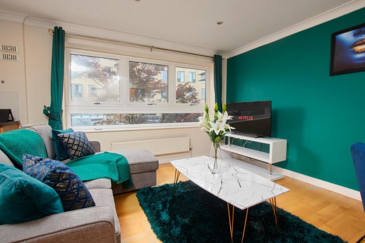 Exquisite Cambridge Abode - Sleeps 6 - Parking Appartement Buitenkant foto