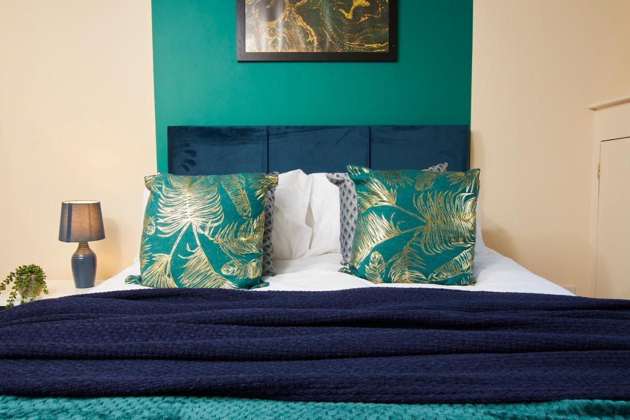 Exquisite Cambridge Abode - Sleeps 6 - Parking Appartement Buitenkant foto