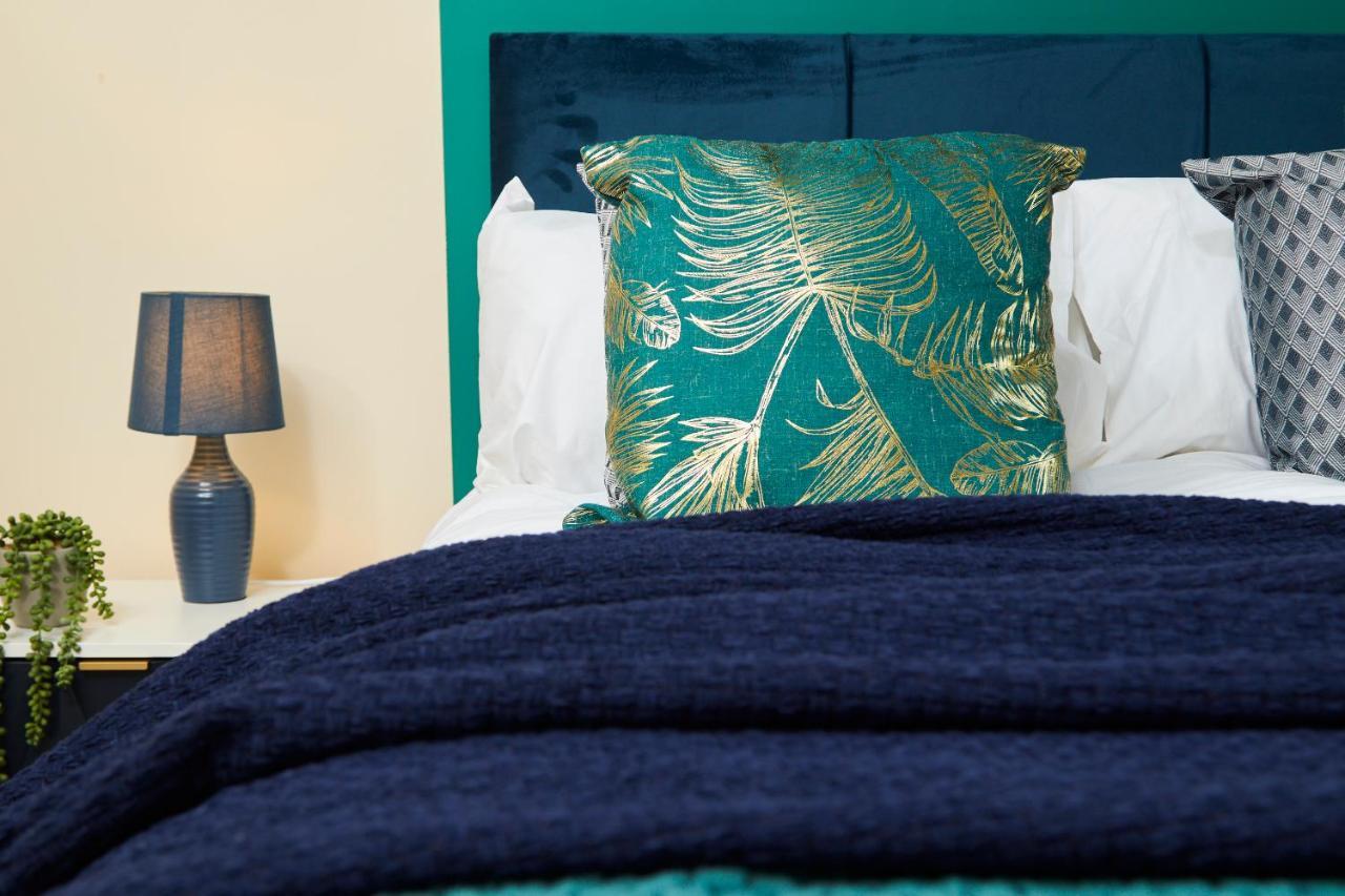 Exquisite Cambridge Abode - Sleeps 6 - Parking Appartement Buitenkant foto